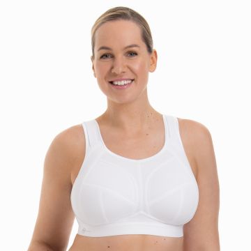 How to find a pretty bra that fits large boobs - Chatelaine