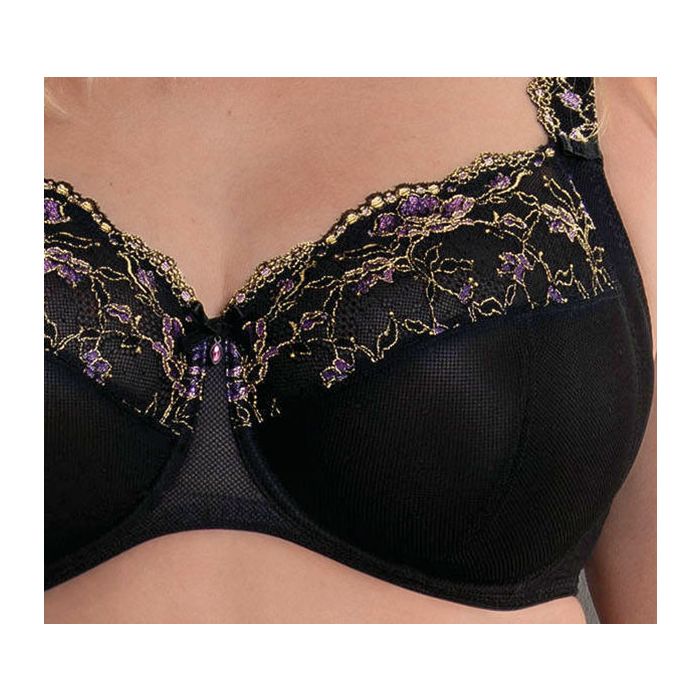 Our Rosa Faia SELMA underwire bra guarantees extended comfort and a perfect  fit up to a J-Cup. With its unique details that include a…