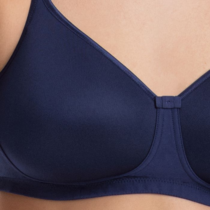 Are you wearing the right bra? A bra fitting expert joined us to talk about  what you need to know., By Tonya Francisco