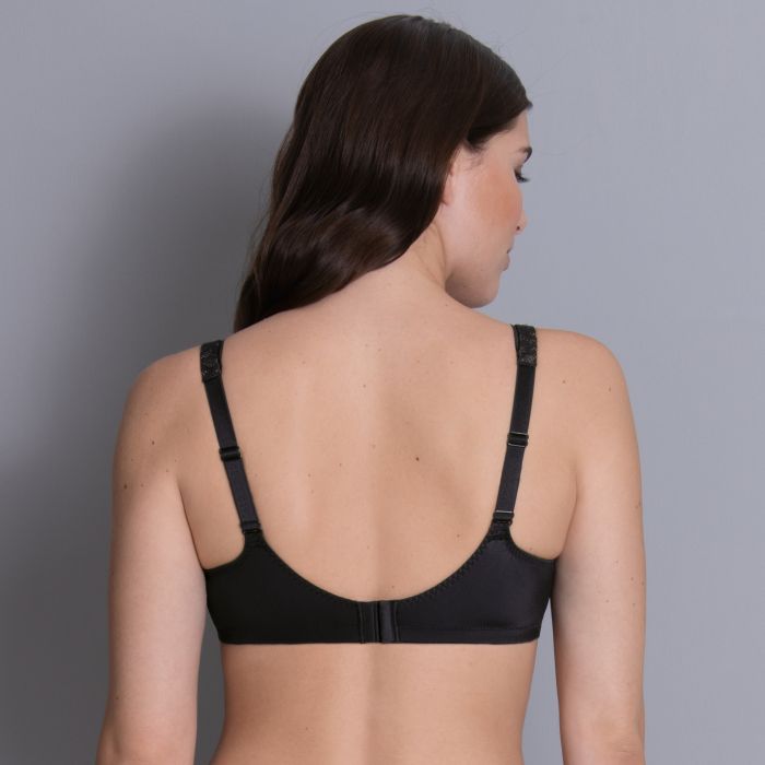 SELENA - Mastectomy bra with moulded cups